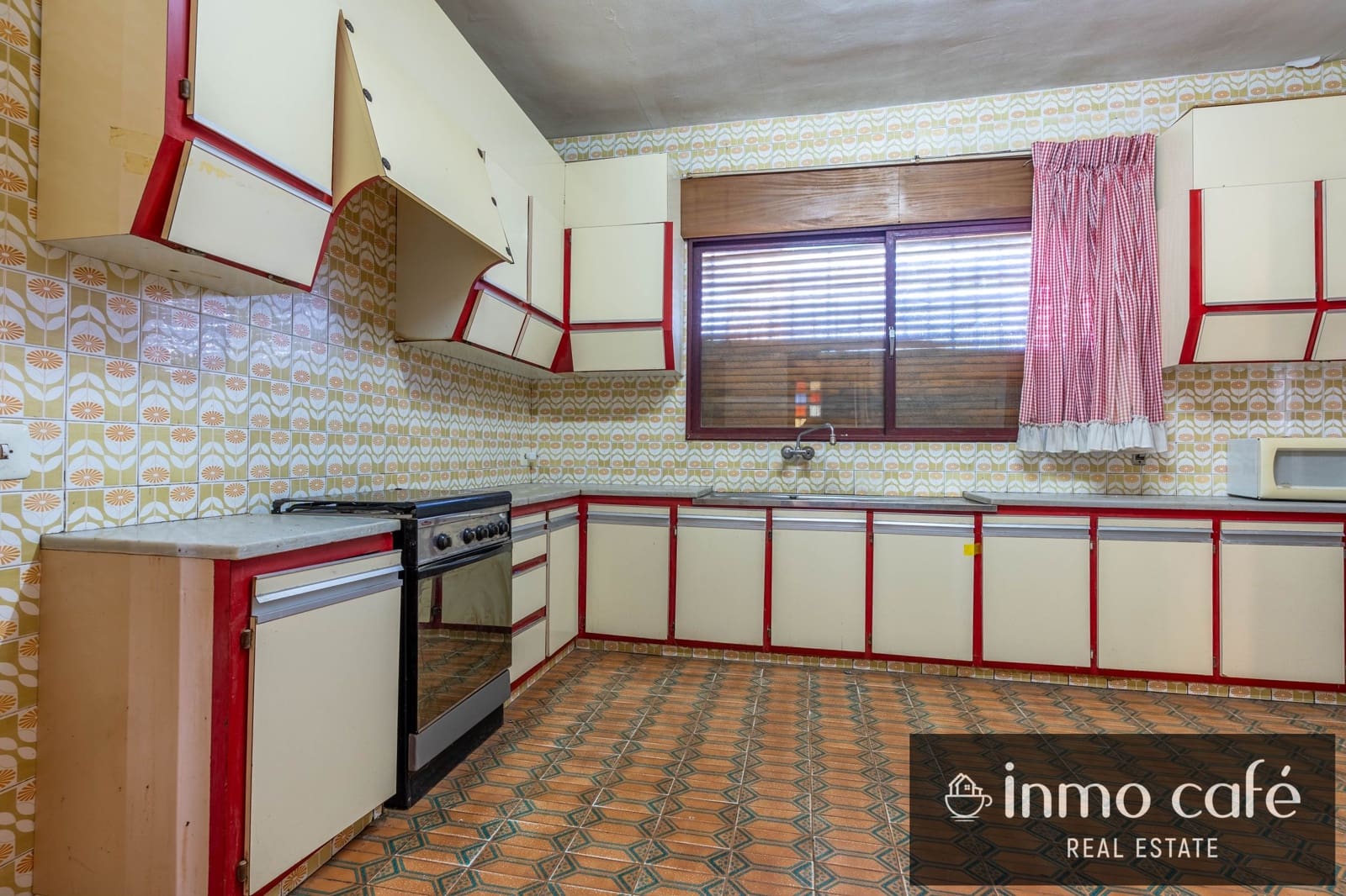 4 soveværelse Villa til salg i Montesa med swimmingpool - € 467.000 (Ref: 9937455)