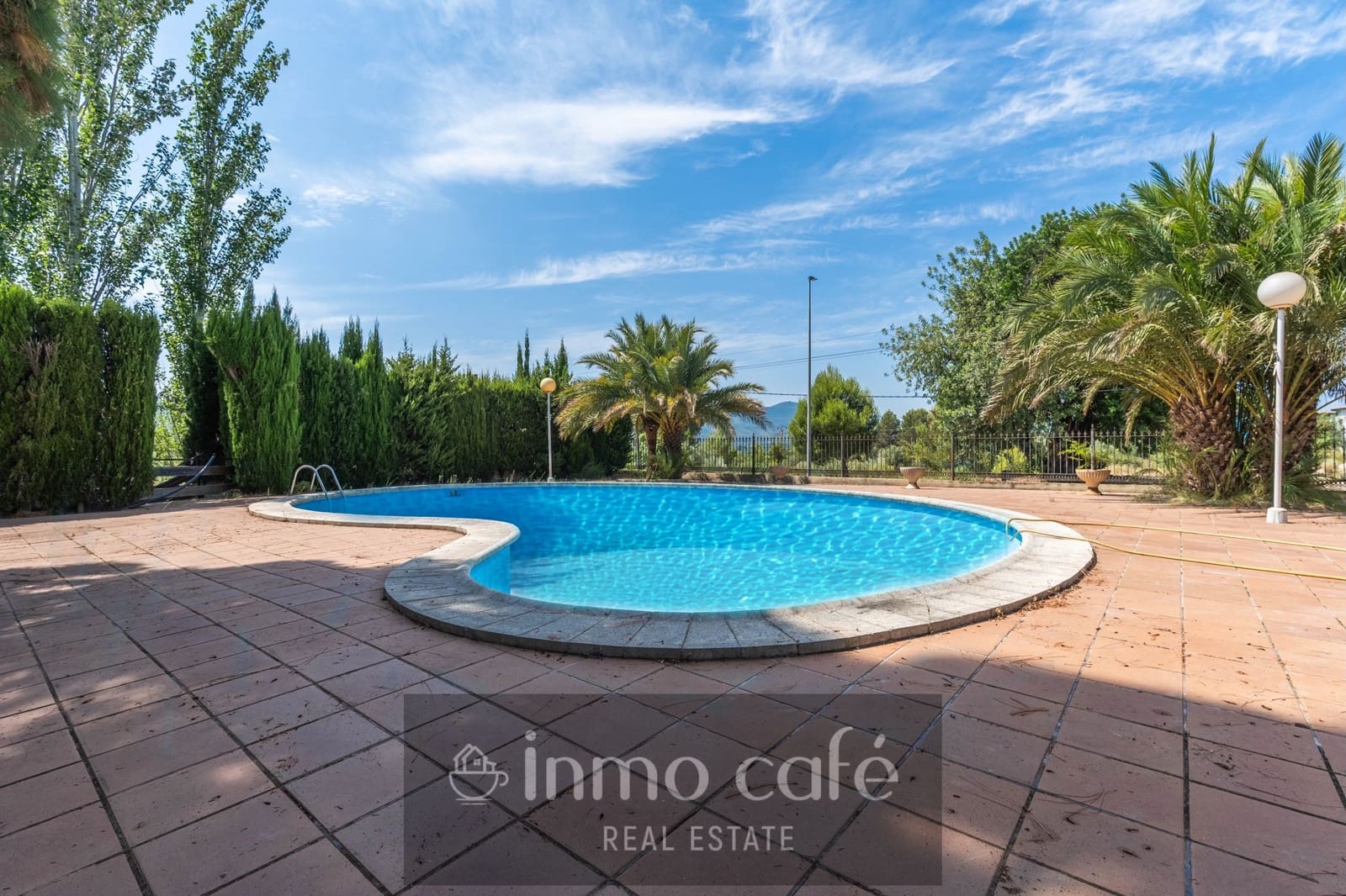 4 soveværelse Villa til salg i Montesa med swimmingpool garage - € 440.000 (Ref: 9937455)