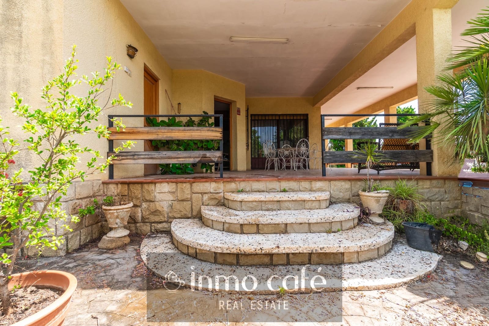 4 soveværelse Villa til salg i Montesa med swimmingpool garage - € 440.000 (Ref: 9937455)