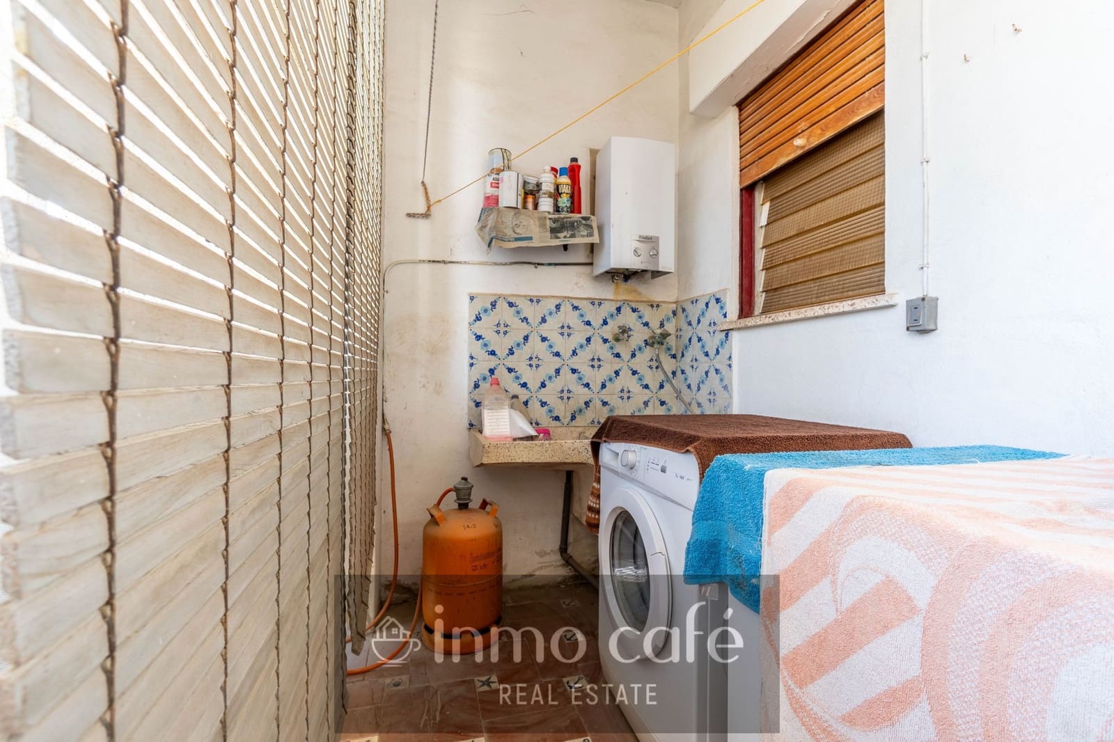 4 soveværelse Villa til salg i Montesa med swimmingpool garage - € 440.000 (Ref: 9937455)