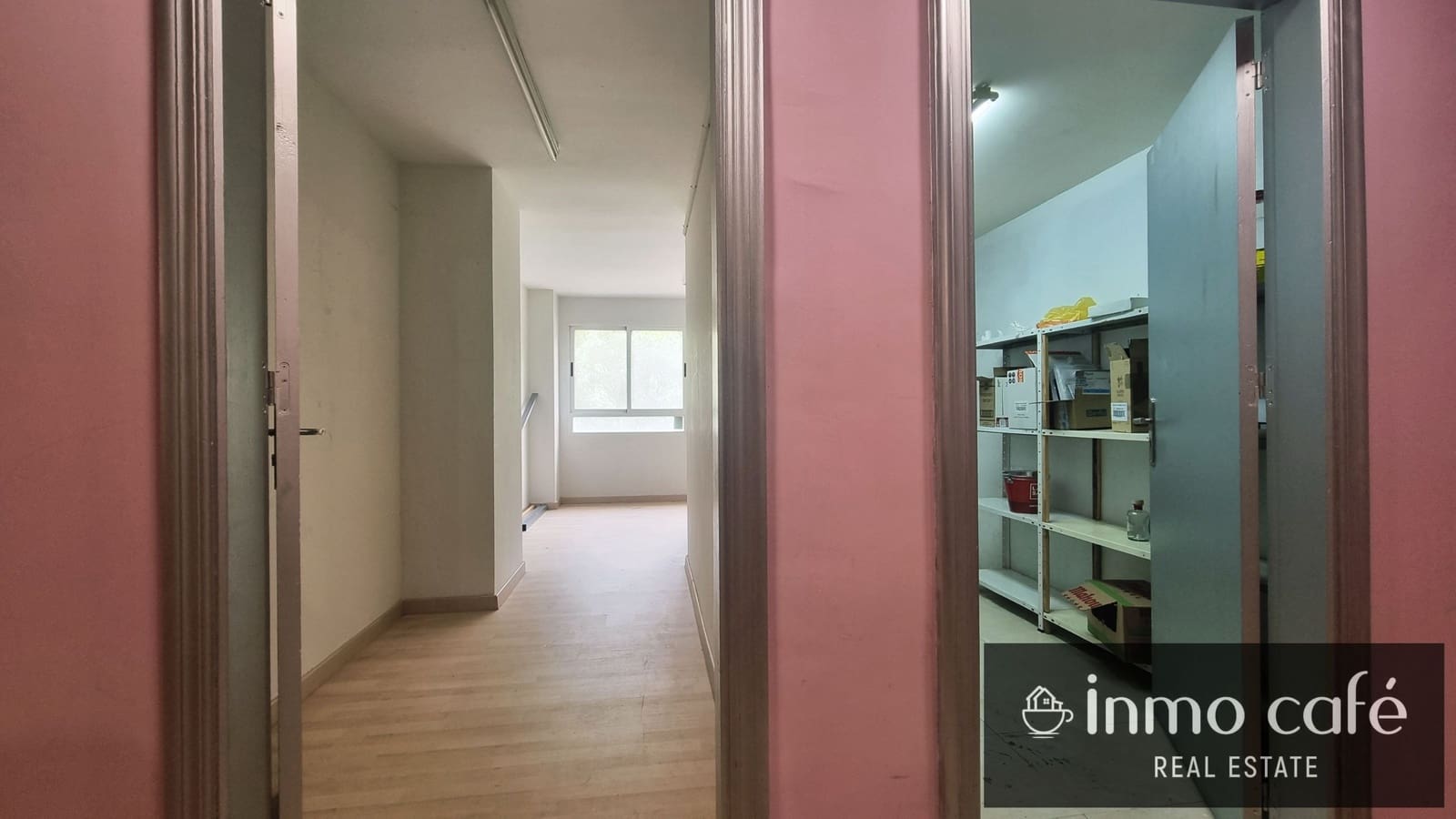 Kommersiell til salgs i Alicante by med garasje - € 130 000 (Ref: 9979158)