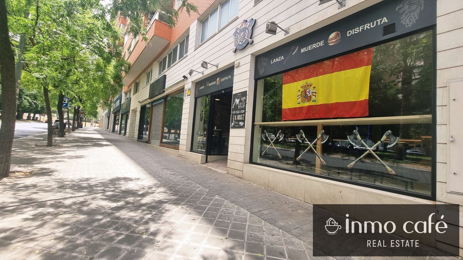Kommersiell til salgs i Alicante by med garasje - € 130 000 (Ref: 9979158)