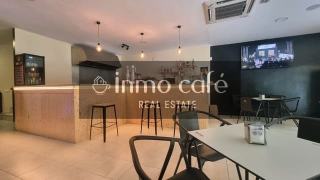 Kommersiell til salgs i Alicante by med garasje - € 123 000 (Ref: 9979158)