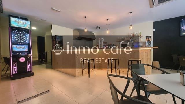 Kommersiell til salgs i Alicante by med garasje - € 123 000 (Ref: 9979158)