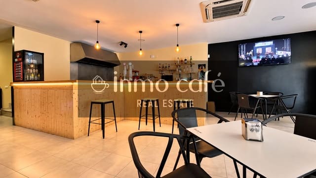 Commercieel te koop in Alicante stad met garage - € 123.000 (Ref: 9979158)