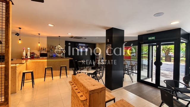 Commercieel te koop in Alicante stad met garage - € 123.000 (Ref: 9979158)