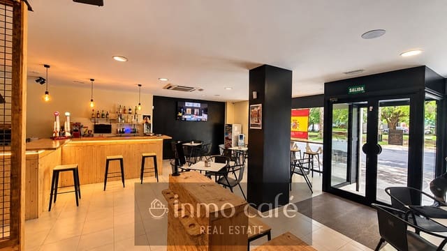 Commercieel te koop in Alicante stad met garage - € 123.000 (Ref: 9979158)