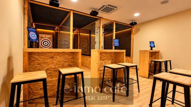 Commercieel te koop in Alicante stad met garage - € 123.000 (Ref: 9979158)