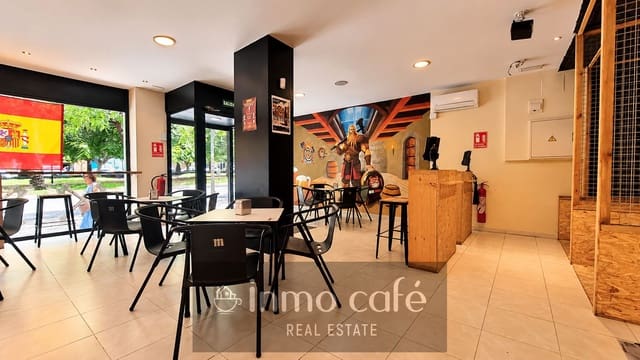 Commercieel te koop in Alicante stad met garage - € 123.000 (Ref: 9979158)