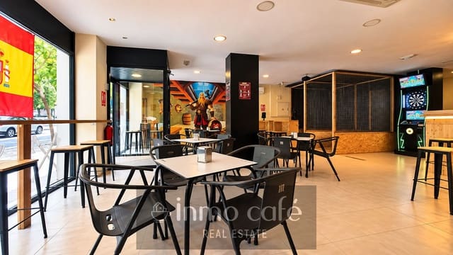 Commercieel te koop in Alicante stad met garage - € 123.000 (Ref: 9979158)
