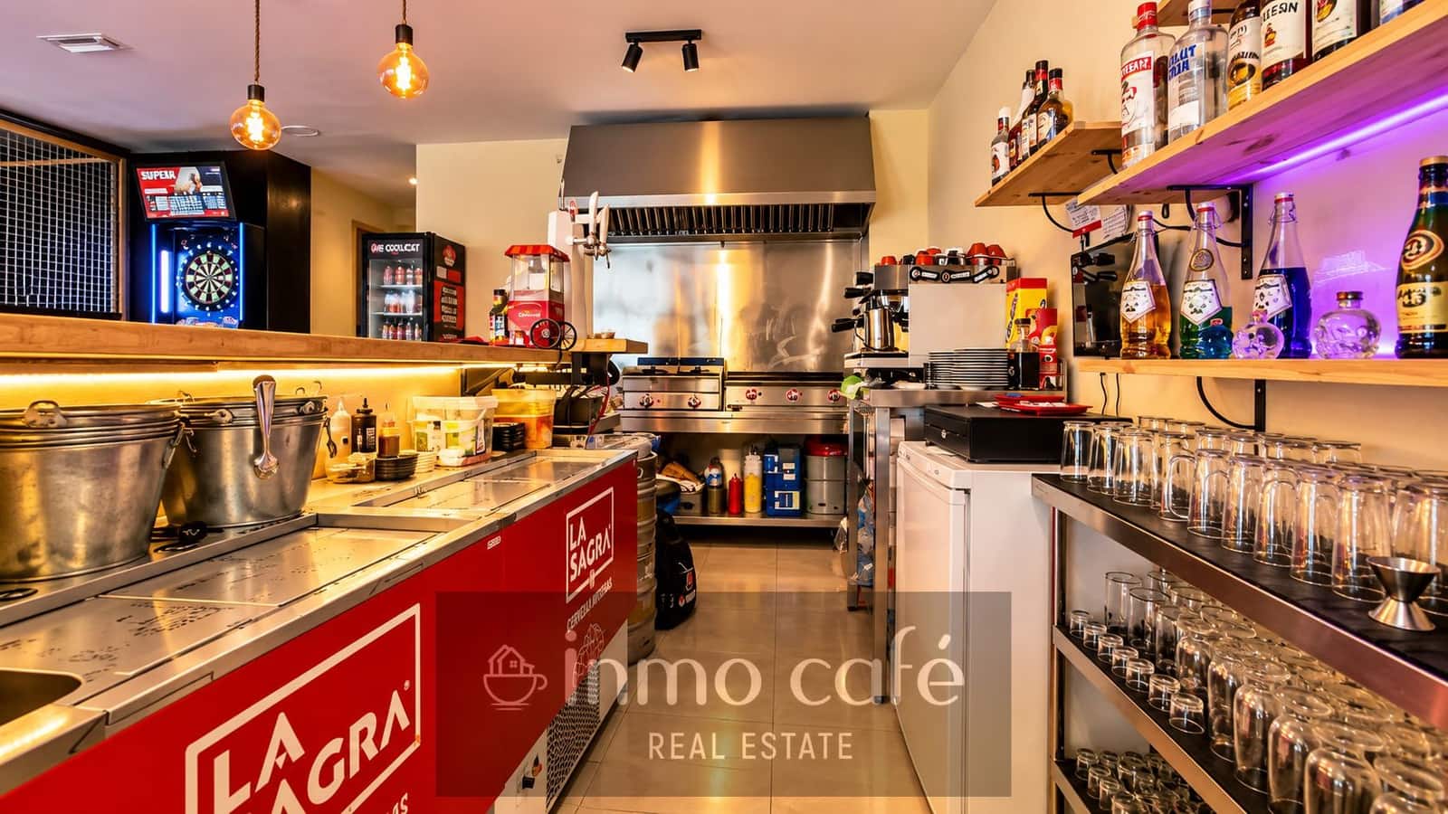 Commercial for sale in Alicante / Alacant city with garage - € 115,000 (Ref: 9979158)