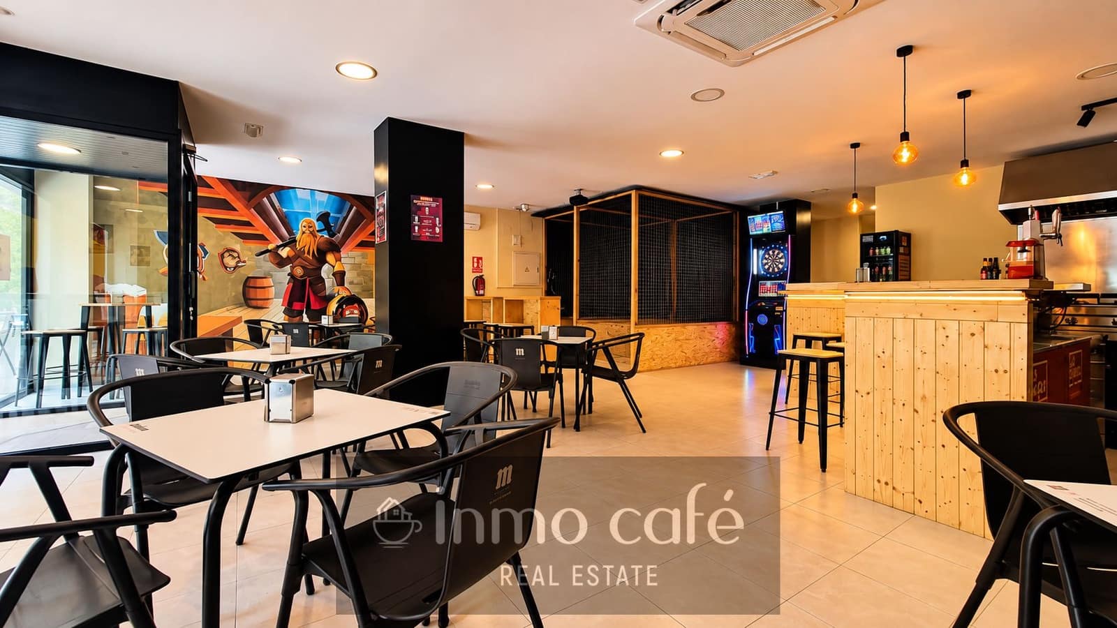 Commercial for sale in Alicante / Alacant city with garage - € 115,000 (Ref: 9979158)
