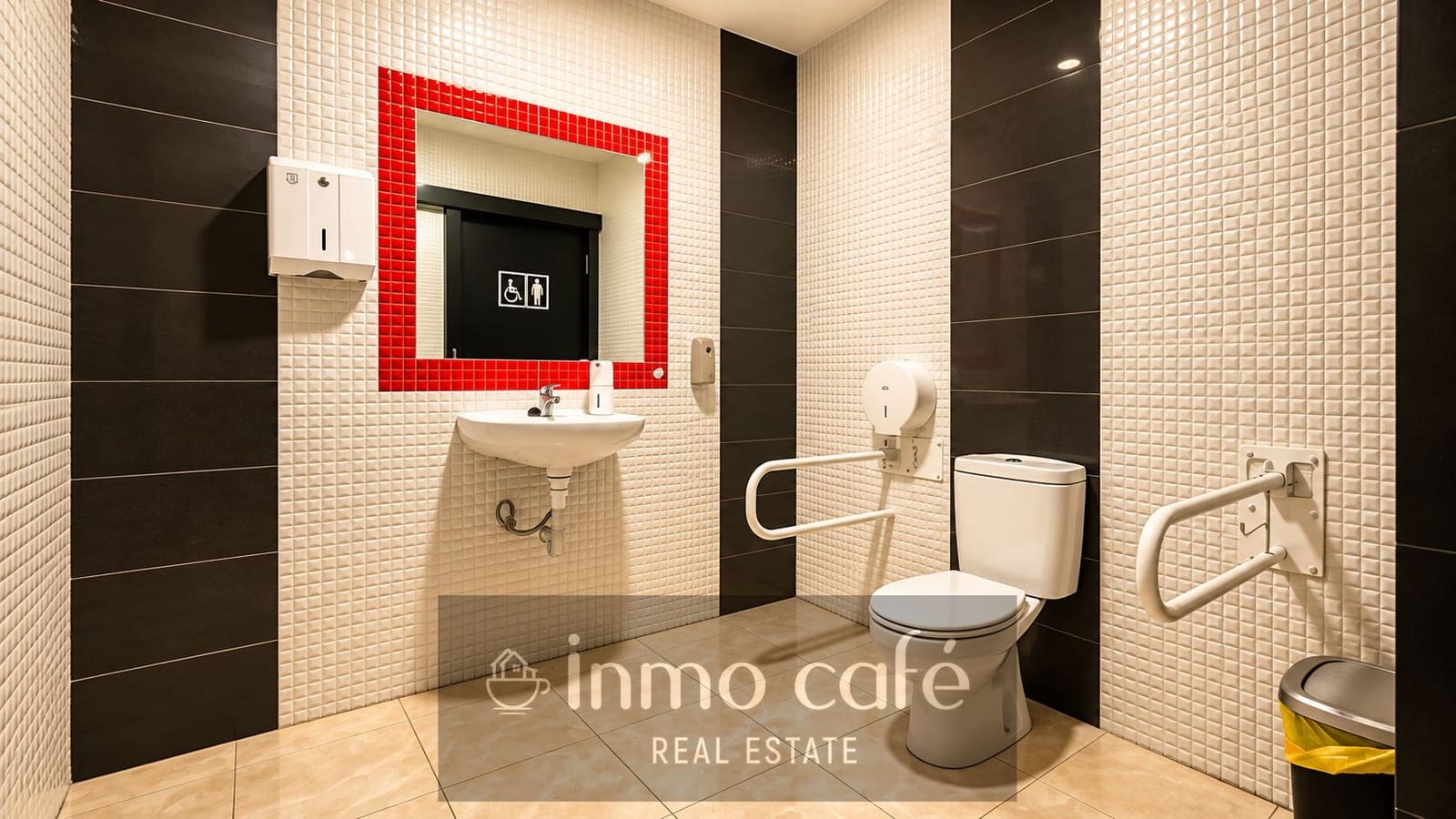 Commercial for sale in Alicante / Alacant city with garage - € 115,000 (Ref: 9979158)