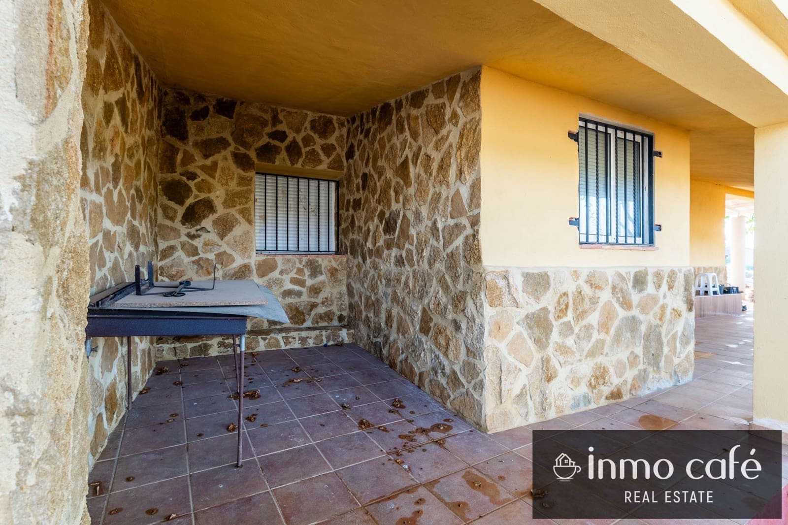 2 slaapkamer Finca/Landhuis te koop in Montesa met zwembad - € 86.000 (Ref: 9994692)