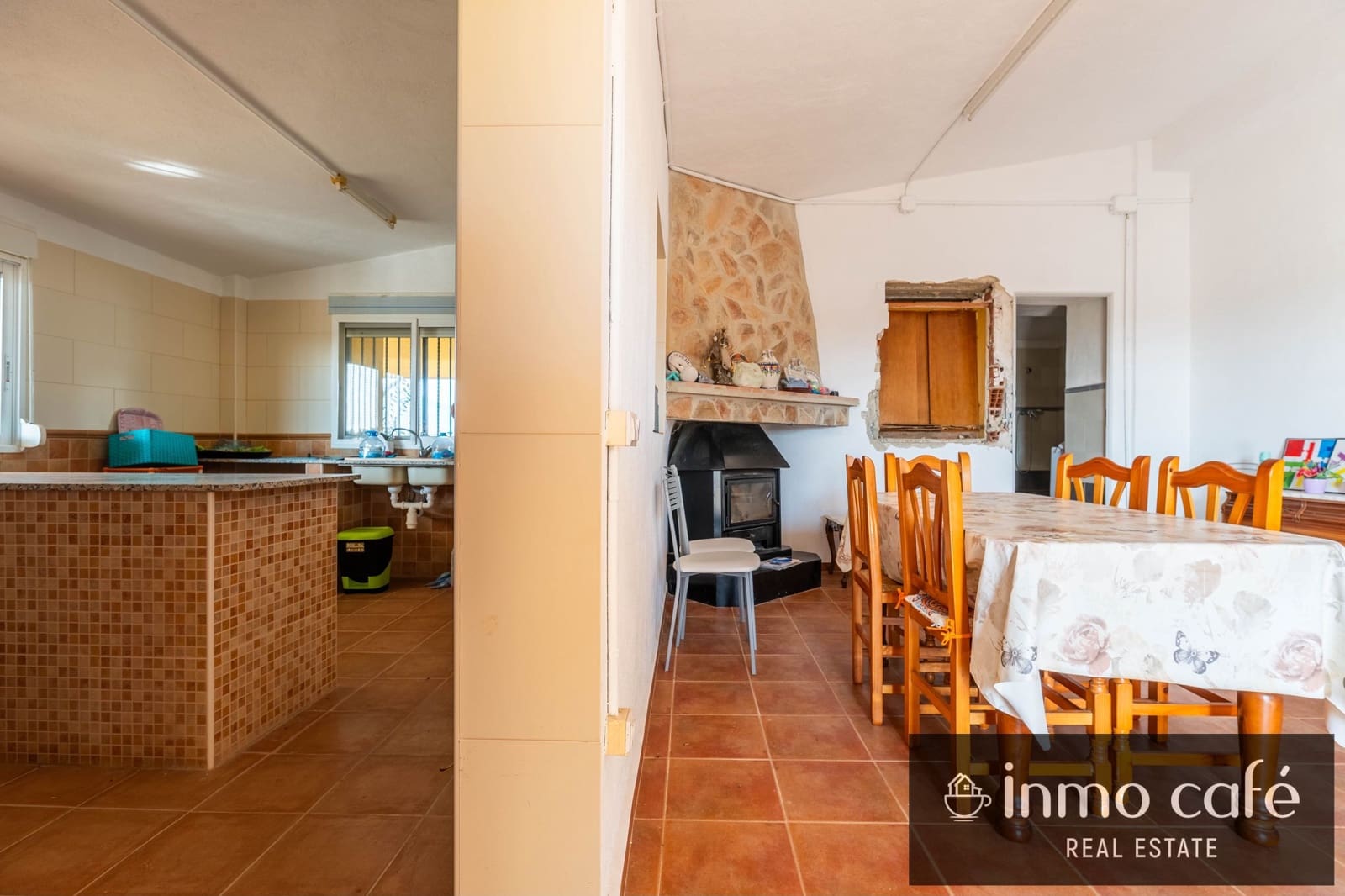 2 slaapkamer Finca/Landhuis te koop in Montesa met zwembad - € 86.000 (Ref: 9994692)