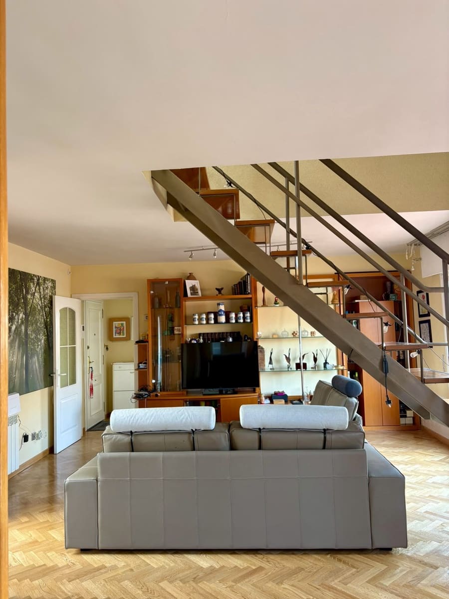 3 sovrum Takvåning att hyra i Madrid stad med garage - 2 400 € (Ref: 10051996)