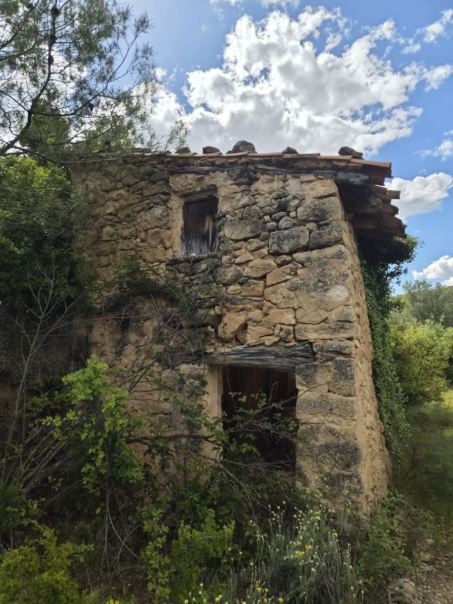 Grunde uden byggetilladelser til salg i La Fresneda - € 45.000 (Ref: 9865564)