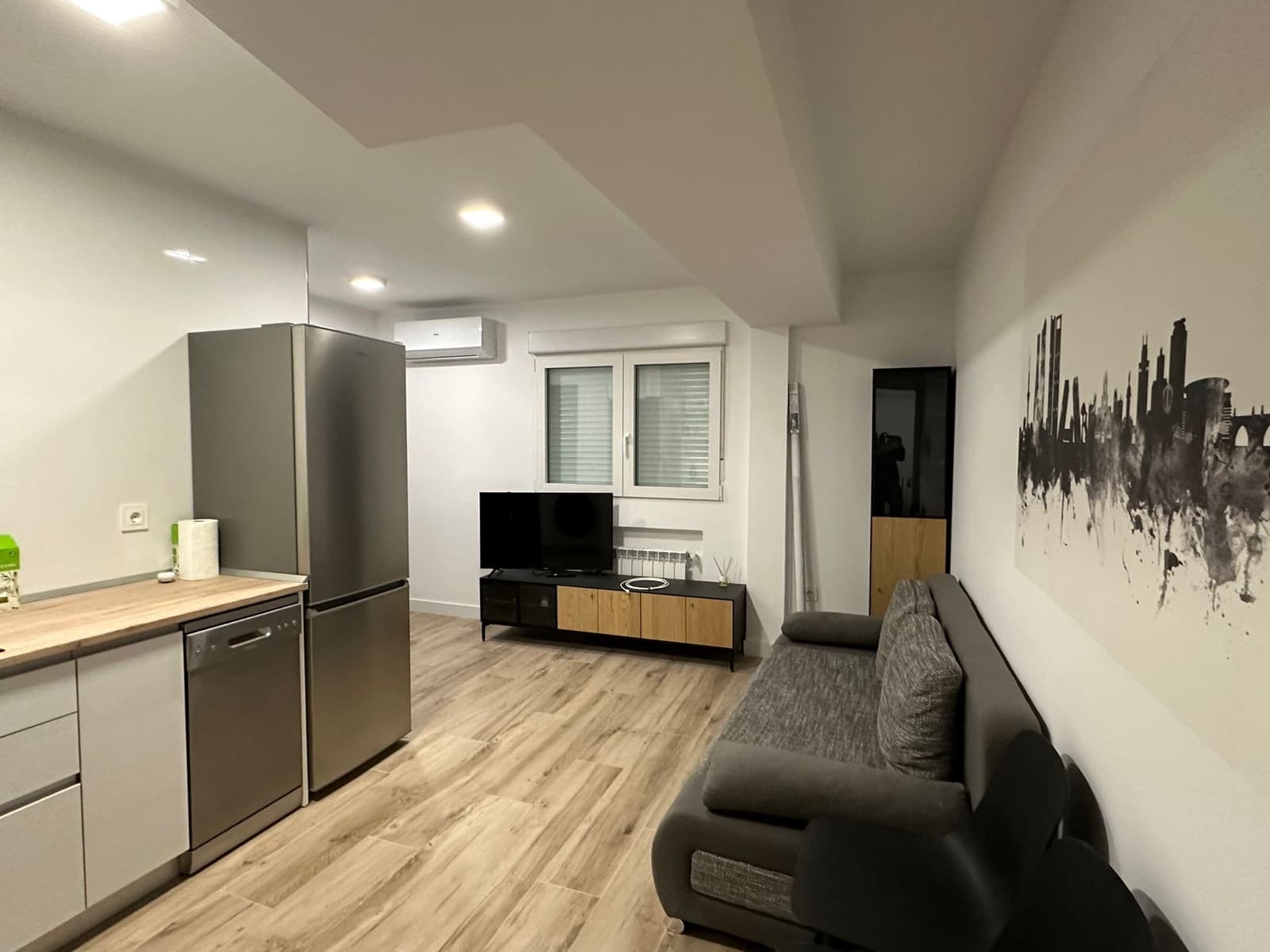 1 makuuhuone Asunto vuokrattavana paikassa Madrid kaupunki mukana uima-altaan 
autotalli - 1 350 € (Ref: 9865880)