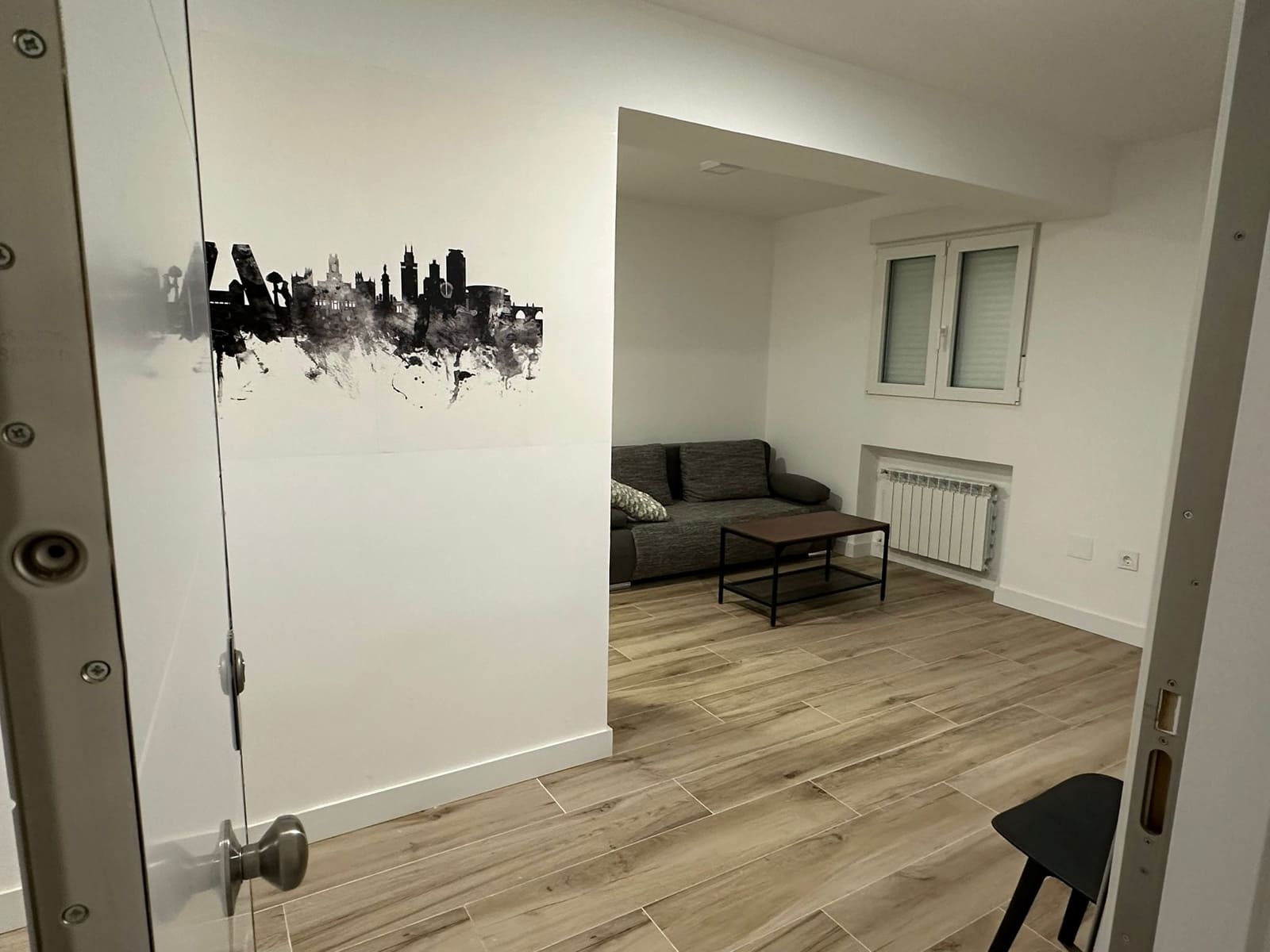 1 makuuhuone Asunto vuokrattavana paikassa Madrid kaupunki mukana uima-altaan 
autotalli - 1 350 € (Ref: 9865880)
