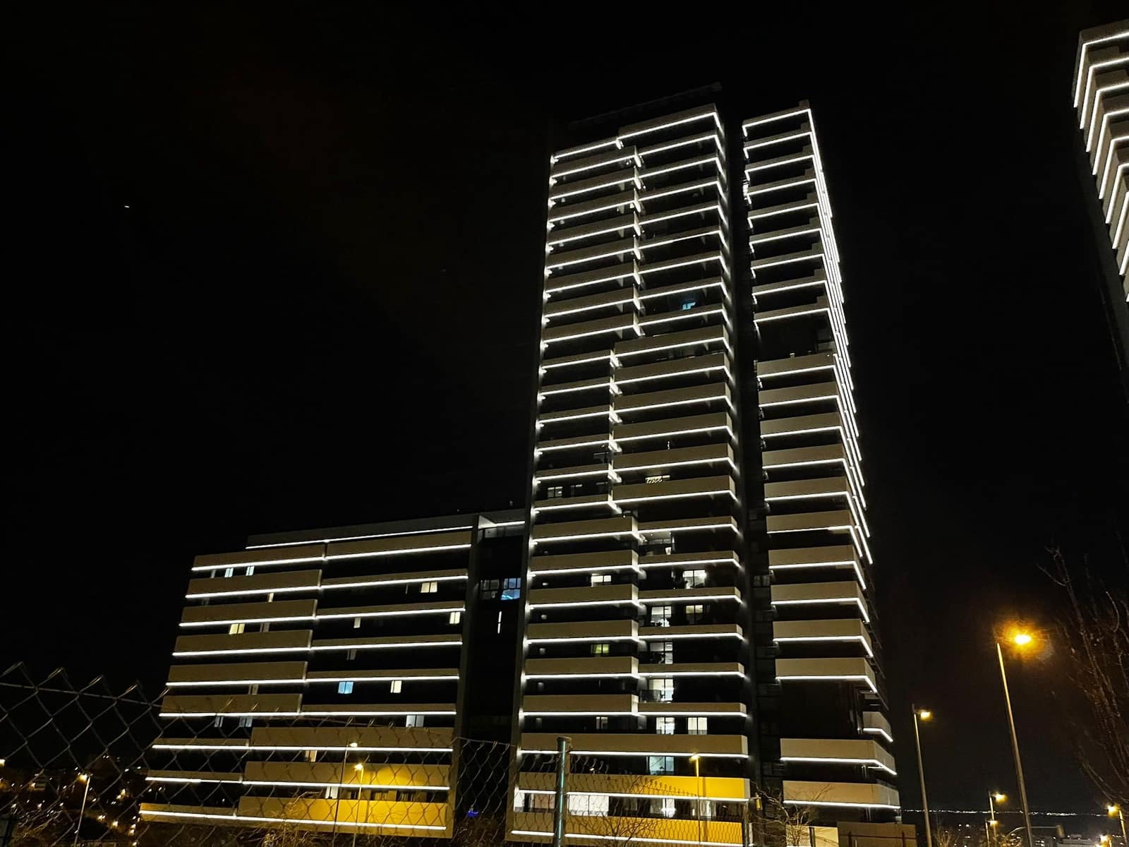 Piso de 2 habitaciones en Madrid ciudad en alquiler con piscina garaje - 2.000 € (Ref: 9935268)