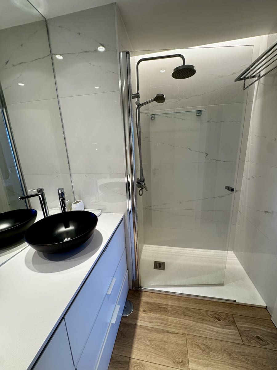 Piso de 2 habitaciones en Madrid ciudad en alquiler con piscina garaje - 2.000 € (Ref: 9935268)