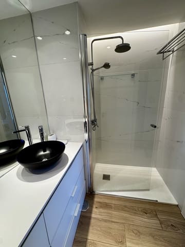 Piso de 2 habitaciones en Madrid ciudad en alquiler con piscina garaje - 2.000 € (Ref: 9935268)