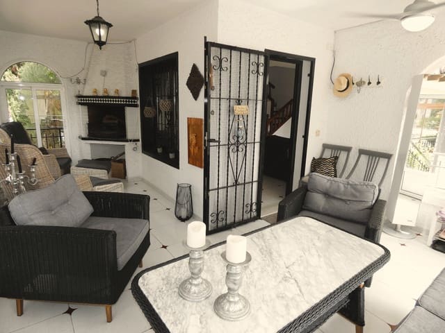 3 soverom Villa til salgs i Cabo Roig, Orihuela med svømmebasseng - € 320 000 (Ref: 10048122)