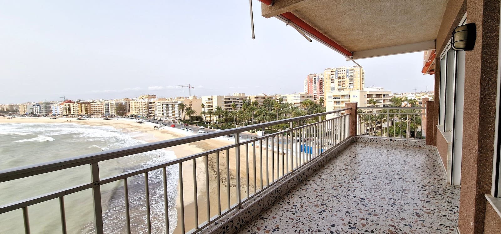 2 makuuhuone Huoneisto myytävänä paikassa Torrevieja - 299 000 € (Ref: 10048123)