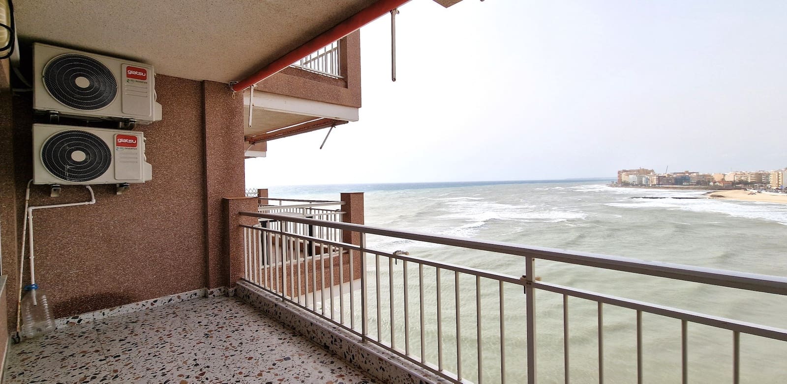 2 makuuhuone Huoneisto myytävänä paikassa Torrevieja - 299 000 € (Ref: 10048123)