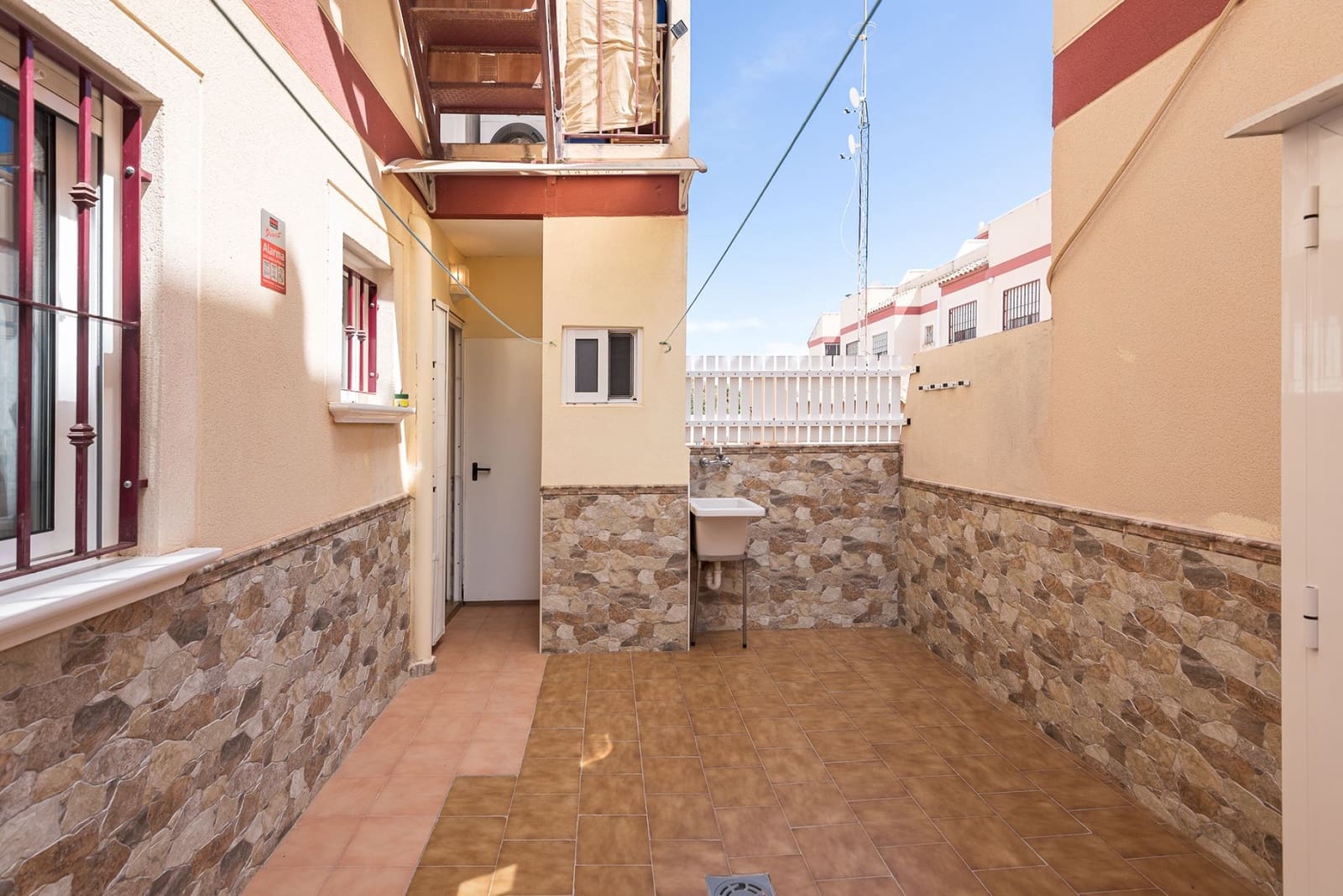 2 quarto Bungalow para venda em San Pedro del Pinatar com piscina garagem - 175 000 € (Ref: 10074760)