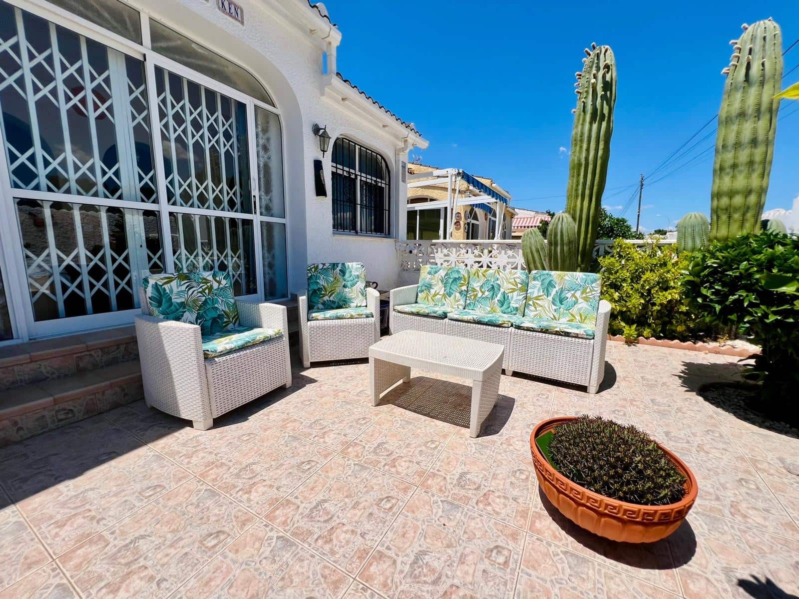 2 sovrum Hus till salu i Torrevieja med pool - 229 995 € (Ref: 9387585)