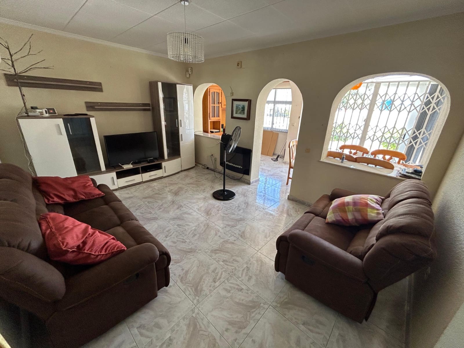 2 sovrum Hus till salu i Torrevieja med pool - 229 995 € (Ref: 9387585)