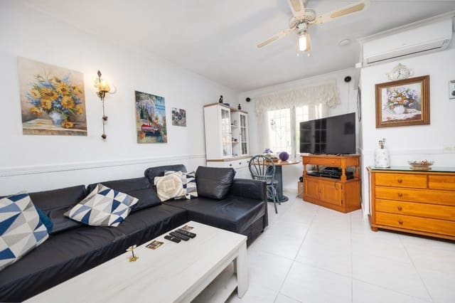 2 soveværelse Villa til salg i Nueva Torrevieja, Torrevieja med swimmingpool - € 174.969 (Ref: 9398285)