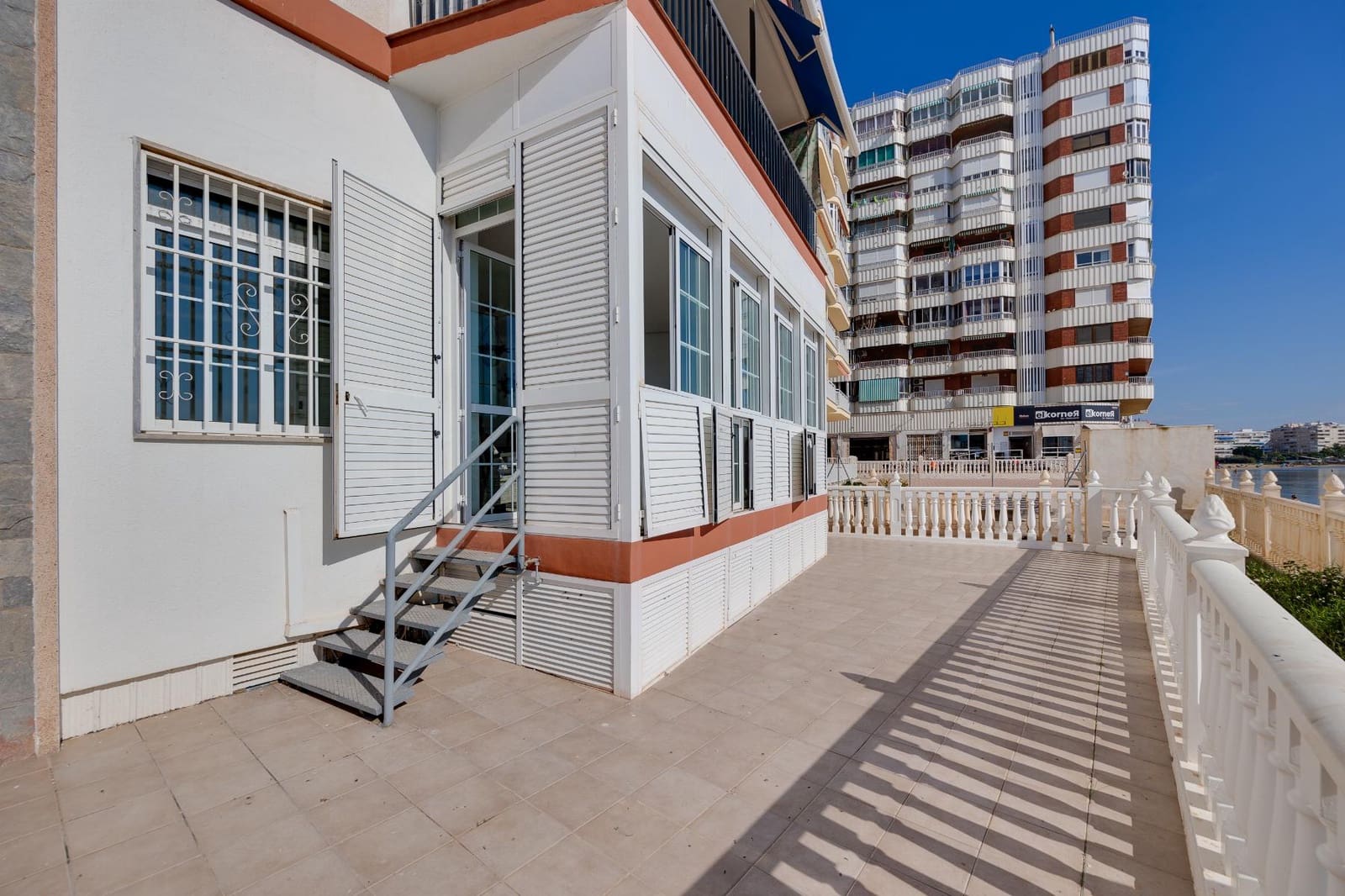 4 soverom Leilighet til salgs i Torrevieja med svømmebasseng - € 389 500 (Ref: 9566499)