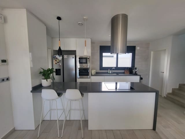 2 makuuhuone Omakotitalo myytävänä paikassa Daya Vieja mukana uima-altaan - 345 000 € (Ref: 9572001)