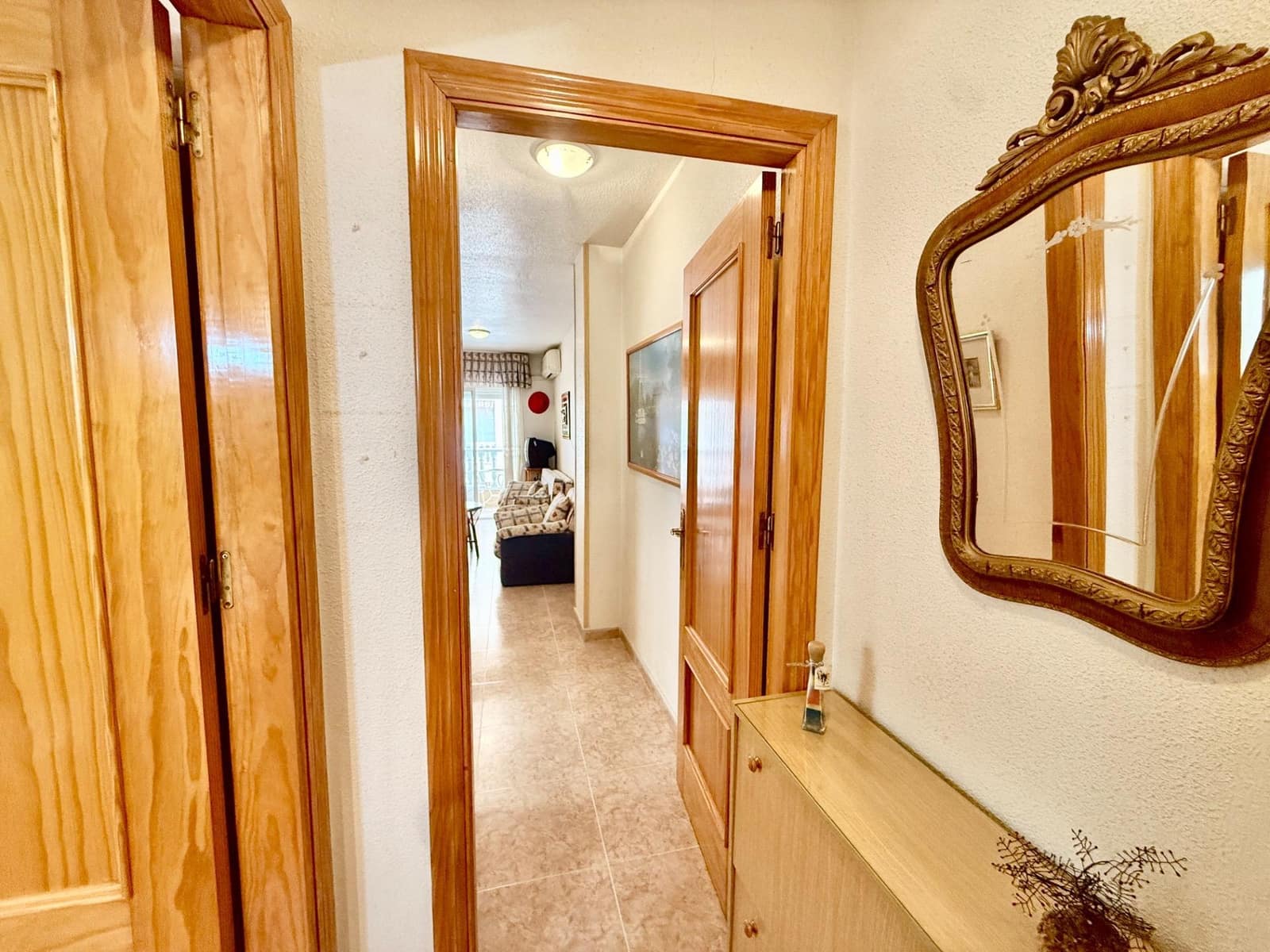 2 quarto Apartamento para venda em Torrevieja com piscina - 119 900 € (Ref: 9635350)