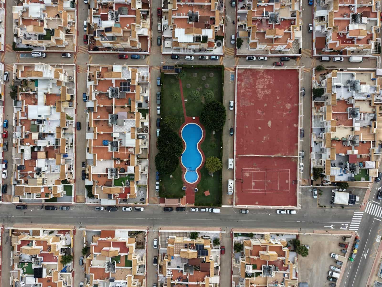 2 bedroom Bungalow for sale in Torrevieja with pool - € 155,000 (Ref: 9651019)