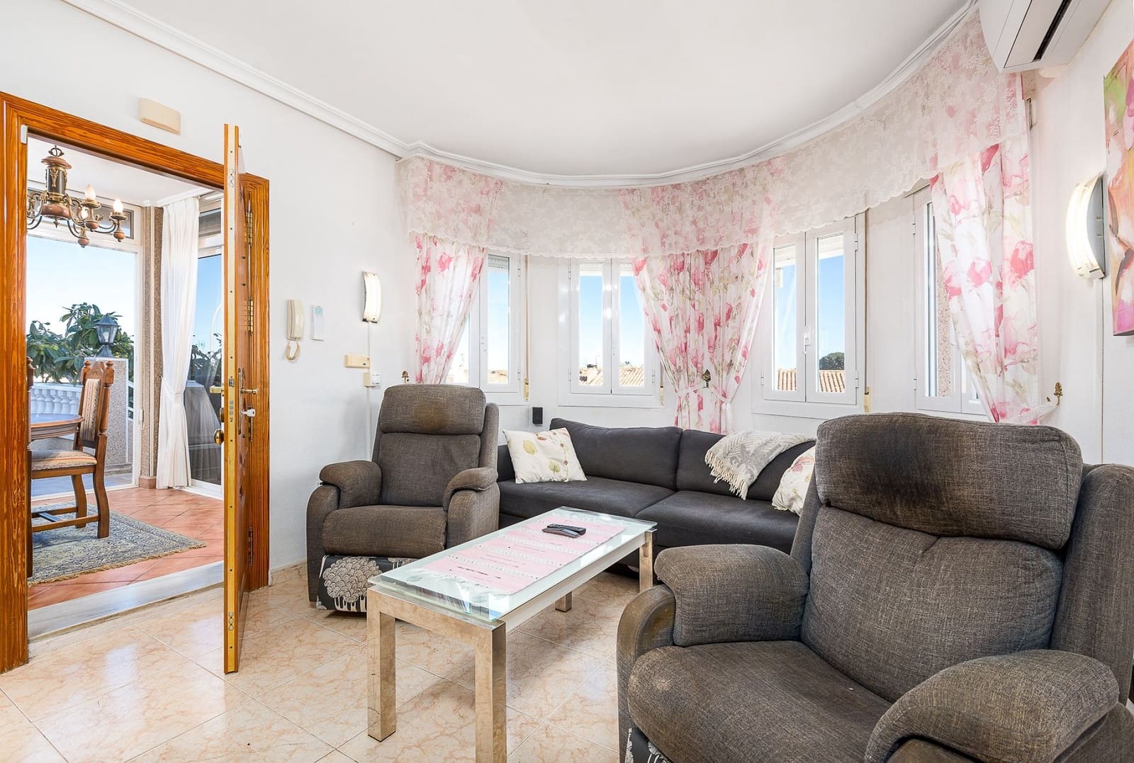 5 slaapkamer Villa te koop in Torrevieja met zwembad garage - € 396.000 (Ref: 9705912)