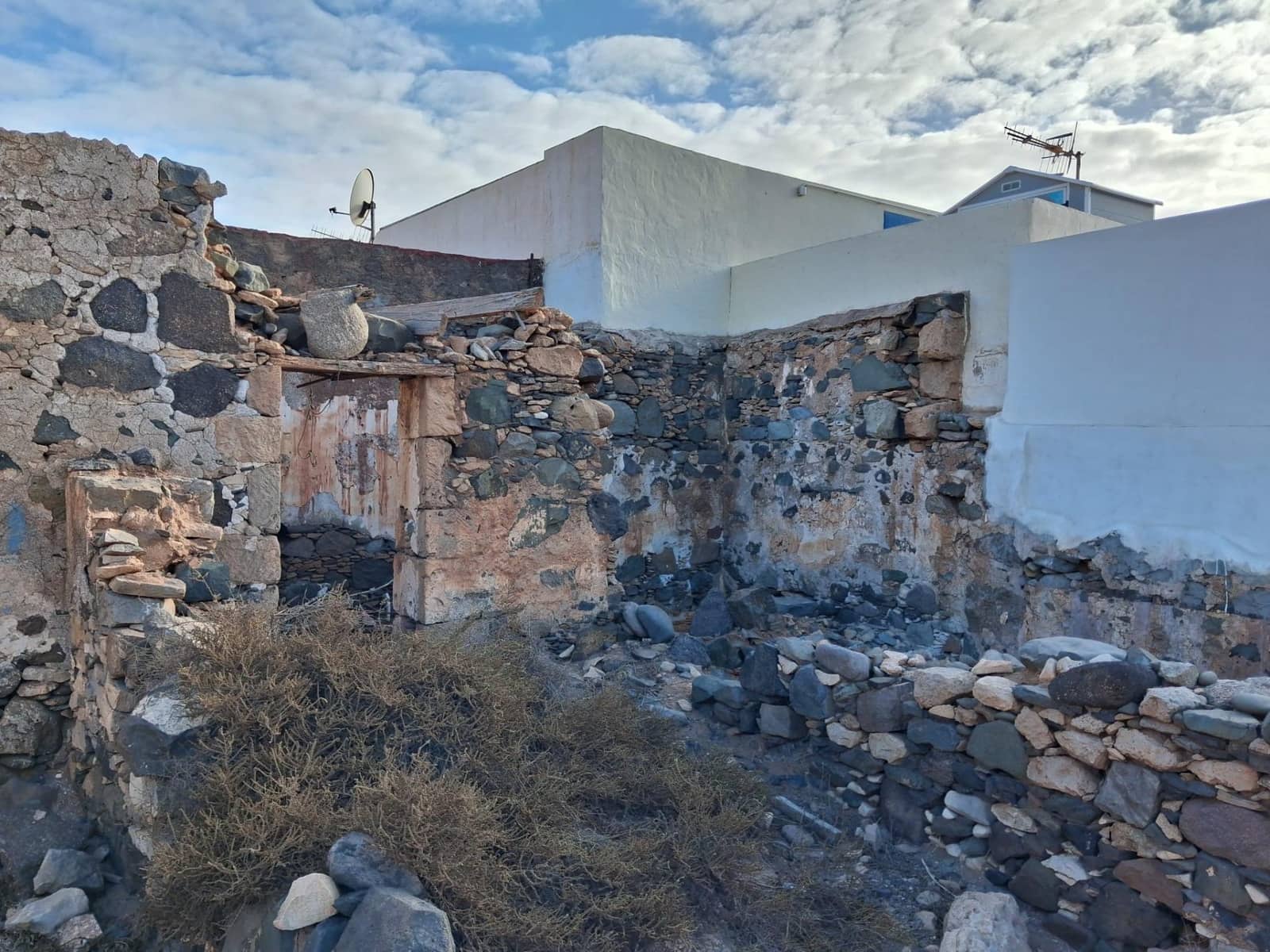 Building Plot for sale in Pajara - € 100,000 (Ref: 10115947)
