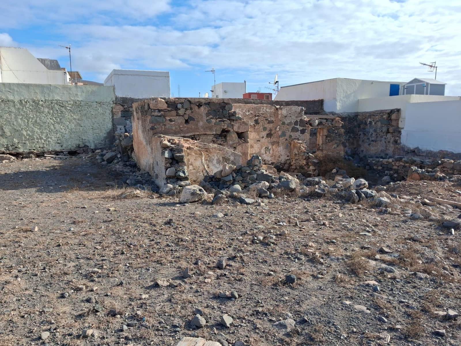 Building Plot for sale in Pajara - € 100,000 (Ref: 10115947)