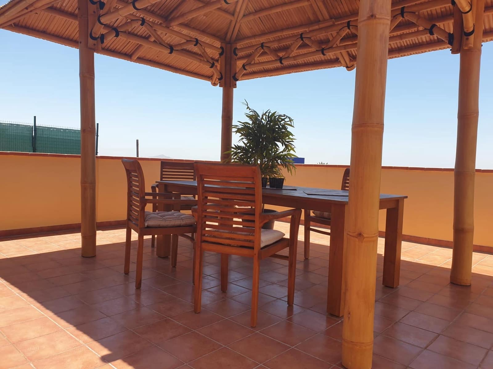 2 slaapkamer Appartement te koop in Antigua met garage - € 172.000 (Ref: 10142682)