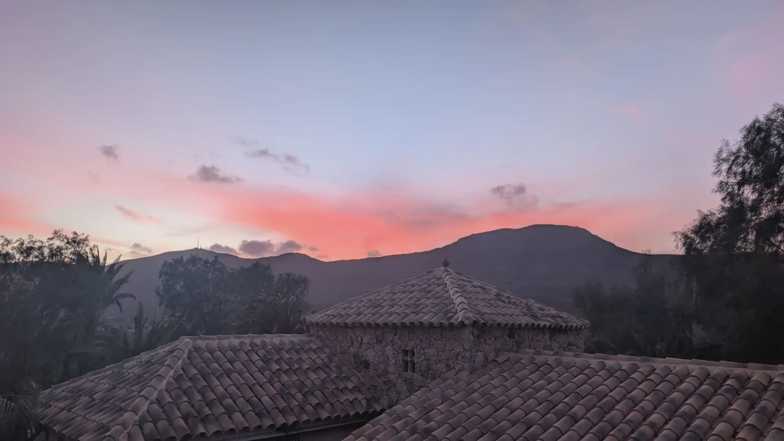 5 soveværelse Finca/Landehus til salg i Pajara med swimmingpool garage - € 1.299.000 (Ref: 9759327)