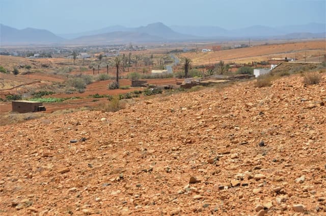 Finca/Country House for sale in Antigua - € 500,000 (Ref: 9759329)