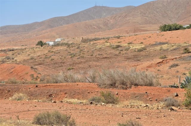 Finca/Country House for sale in Antigua - € 500,000 (Ref: 9759329)