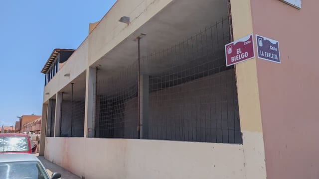 Erhverv til salg i Puerto del Rosario - € 475.000 (Ref: 9759337)