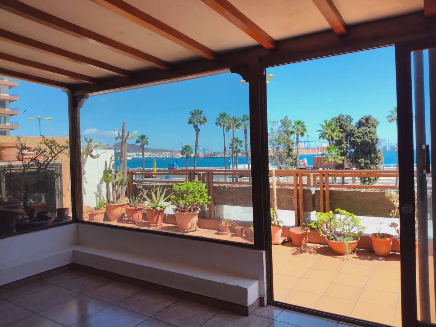 3 sovrum Lägenhet till salu i Las Palmas de Gran Canaria med garage - 580 000 € (Ref: 9759340)