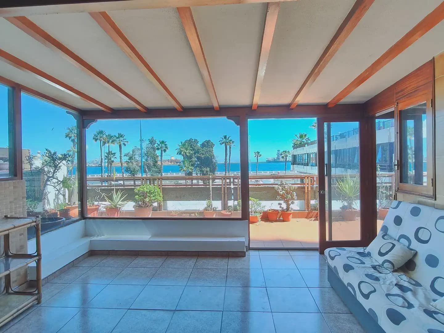 3 sovrum Lägenhet till salu i Las Palmas de Gran Canaria med garage - 580 000 € (Ref: 9759340)