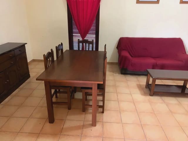 Chalet de 3 habitaciones en La Oliva en venta con garaje - 270.000 € (Ref: 9759345)