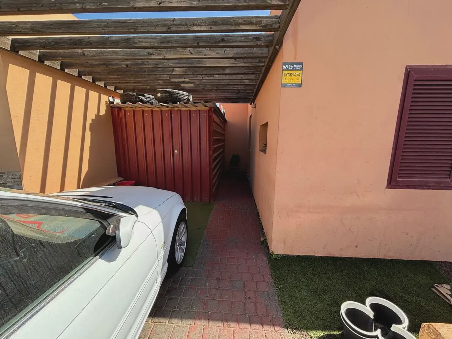 3 bedroom Villa for sale in La Oliva with garage - € 270,000 (Ref: 9759345)