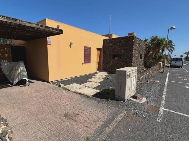 2 makuuhuone Bungalow myytävänä paikassa La Oliva mukana 
autotalli - 280 000 € (Ref: 9759358)